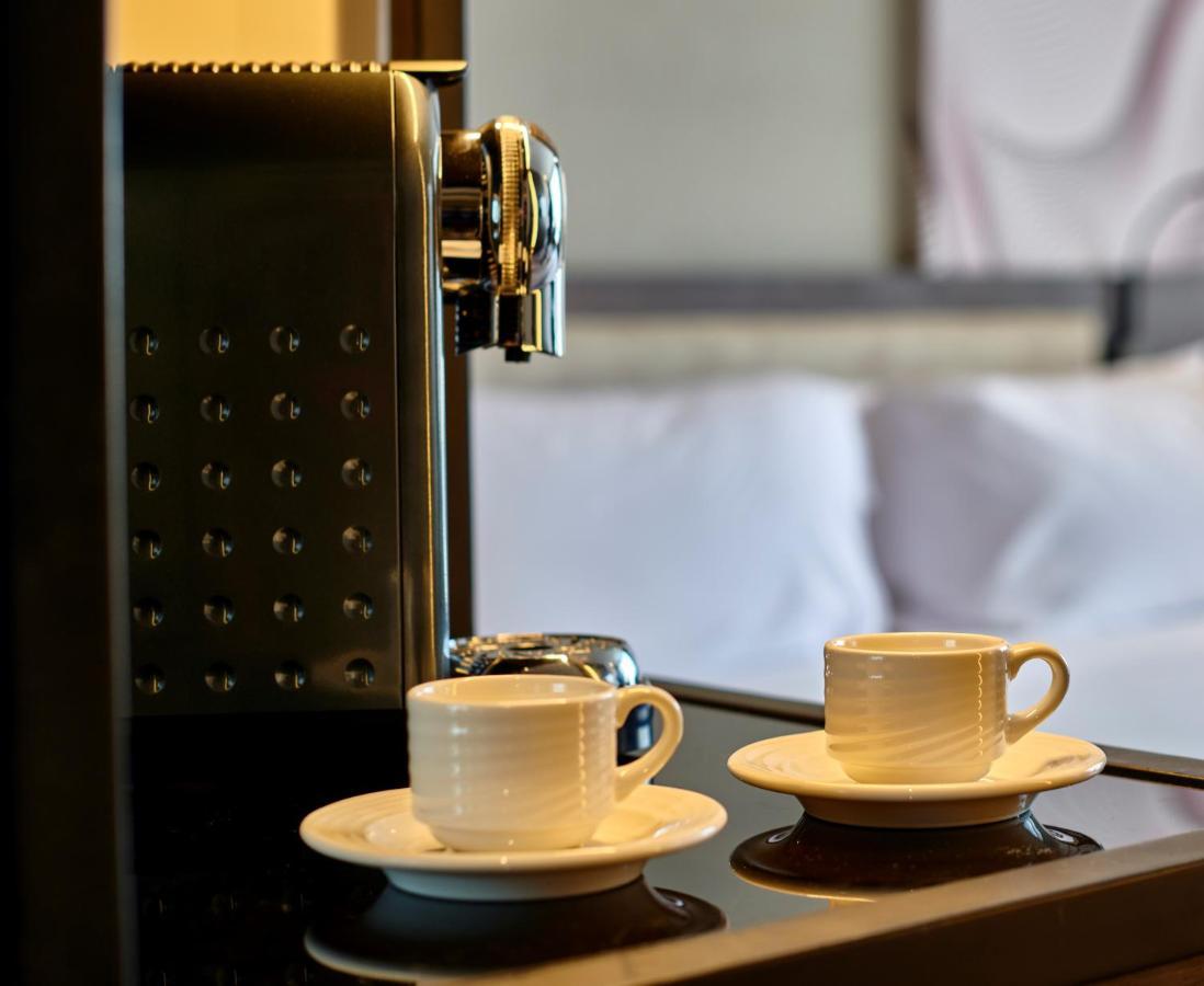 Crowne Plaza - West Cairo Arkan By Ihg 6th of October City Exterior foto Espresso machine